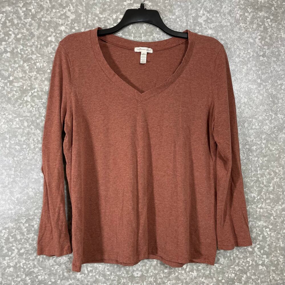 Ambiance Apparel Women's Plus Size Rust Red V-Neck T-Shirt - Size 3X - Causal